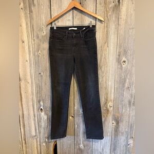 Classic Black Women's Levis Jeans s 27